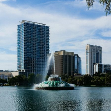 Lake Eola in downtown Orlando, home base of Orlando SEO consultant Hunter Van Ry